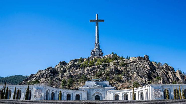 Долина Павших - мавзолей Франко и 33 тысяч погибших во время Гражданской войны