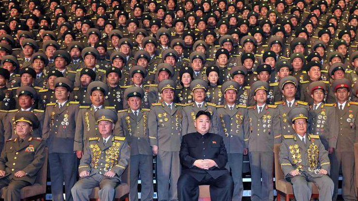 Ким Чен Ын поувольнял генералов.