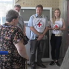 "Красный крест" помогает восстанавливать Марьинку из руин