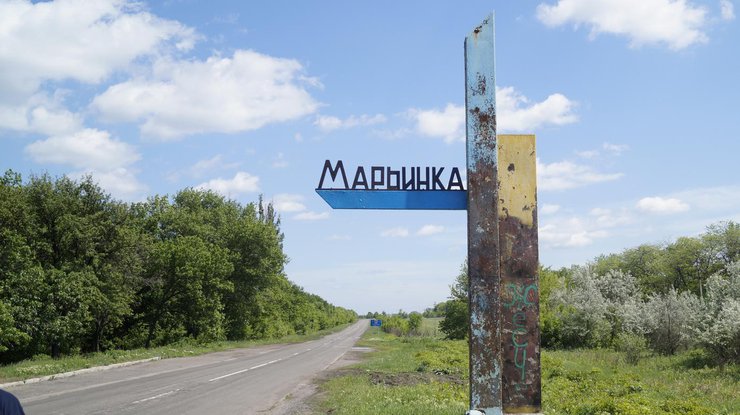В частности, была обстреляна Марьинка. Фото: restoring-donbass.com