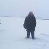 На границе с Россией поймали преступника с обморожением