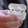 Пользователи AirPods жалуются на боль в ушах