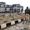 В Индии взорвался автобус с военными, погибли 40 человек (фото)
