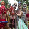 Блиск та краса: у Ріо-де-Жанейро вирує знаменитий карнавал