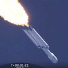 Илон Маск запустил в космос сверхтяжелую ракету (фото, видео)