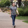 Инвесторы Facebook требуют увольнения Цукерберга