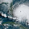 Ураган "Дориан" ослаб до первой категории