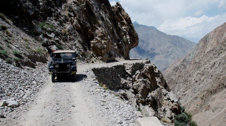 Горная дорога в Пакистане/ Фото: observador.pt