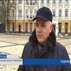 Святкові клопоти: у Києві розпочали підготовку до новорічних святкувань