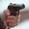 Перестрелка в Ивано-Франковске: стрелок получил пулю от раненного