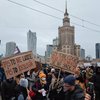 В Варшаве тысячи женщин протестуют против запрета абортов (видео)