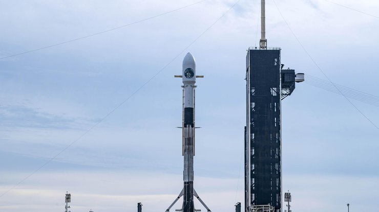 SpaceX осуществила запуск ракеты-носителя Falcon 9 с разведывательным спутником США