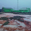 Українські полярники показали "криваву" Антарктиду
