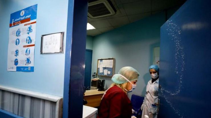 В сирийских больницах усилили дезинфекцию для борьбы с коронавирусной инфекцией, Дамаск, Сирия, 19 марта 2020 года/ REUTERS