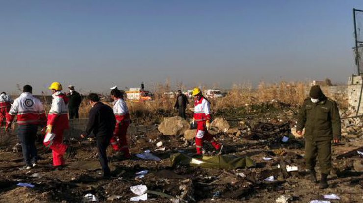 Фото: авиакатастрофа в Иране / Reuters