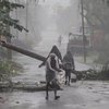 "Ураган века" убил в Индии более 70 человек (видео)