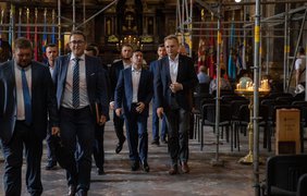 Львовский облсовет требует от Зеленского прекратить политические репрессии