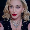 Голая Мадонна восхитила поклонников "жарким" фото