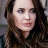 Анджелина Джоли попала в серьезный скандал с судьей: названа причина 