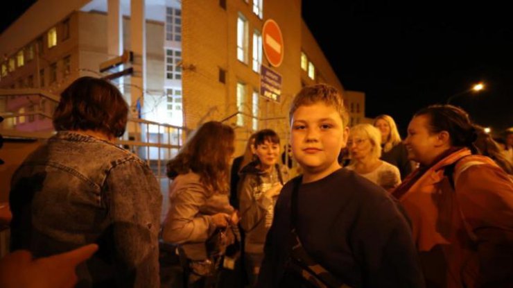 В Беларуси 12-летнего мальчика задержали за рисунок на асфальте/ Фото: rupor.info