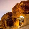 Геологическая аномалия: ученые разгадали тайну "живых" камней