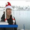 На Дніпропетровщині дайвери встановили під водою новорічну ялинку