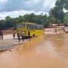 Автобус с пассажирами упал в реку: десятки погибших
