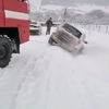 Україну заносить снігом та заливає дощами