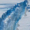 От Антарктиды откололся айсберг размером с Нью-Йорк (видео)