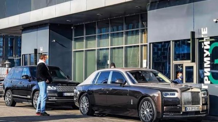 Rolls-Royce Phantom / @luxcar_of_ua