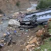В Пакистане пассажирский автобус попал в жуткое смертельное ДТП