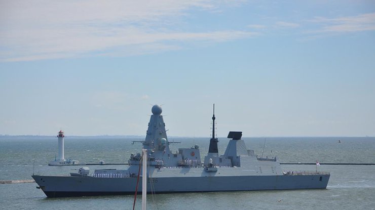 Фото: корабль НАТО / Одесский морпорт