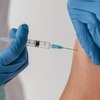 Франция вводит обязательную вакцинацию