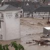 Наводнение в Германии массово "хоронит" людей 