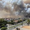 Возле турецкой Антальи бушует сильный лесной пожар (видео)