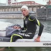 Незвичний марафон: у Франції юнак перепливає вздовж Сену