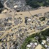 Ливни в Японии: страну "атаковали" масштабные наводнения (видео)