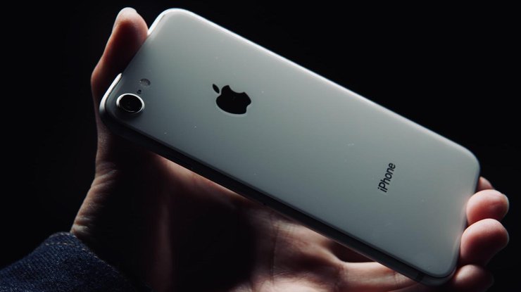 Apple iPhone 7 начинает работать заметно быстрее