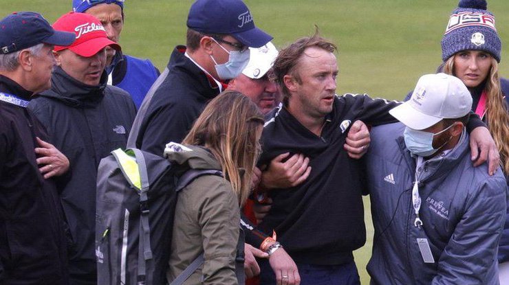 Актер Том Фелтон потерял сознание на поле для гольфа