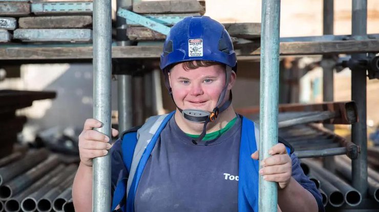 32-летний Тодд Скэнлон является первым в Боитании специалистом по возведению строительных лесов с синдромом Дауна