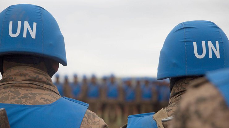 Россия отвергла идею о вводе "голубых касок" в Украину
