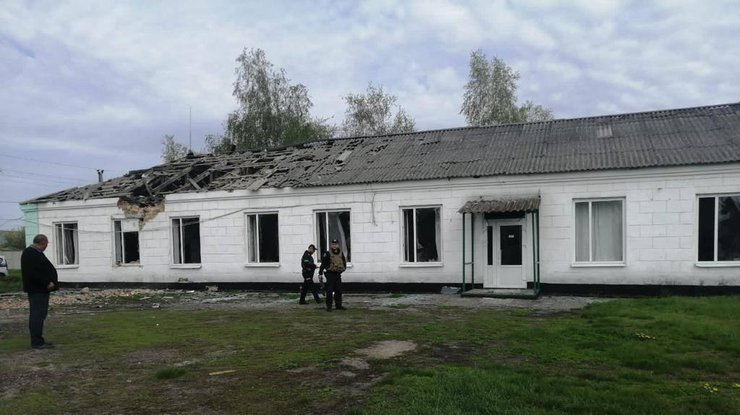 Знищена школа в селі Залізничне