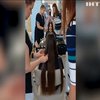 Дівчинка з Чернівців продала косу задля допомоги ЗСУ