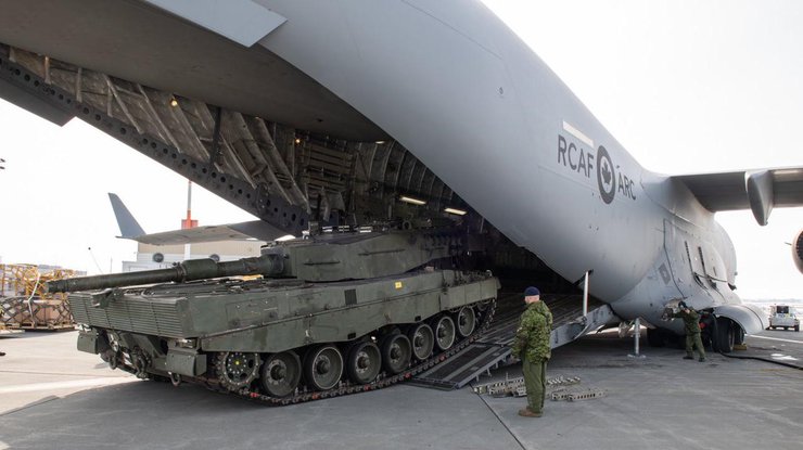 Канада відправила два танки Leopard 2