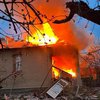 Окупанти обстріляли будинок і гуртожиток у Костянтинівці: є поранені
