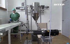 У Львові розпочали масове виробництво медичних повʼязок для ЗСУ