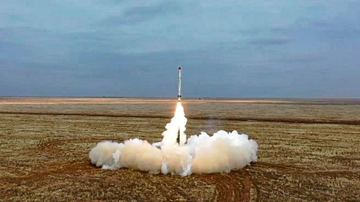 Запуск ракети "Іскандер-К"