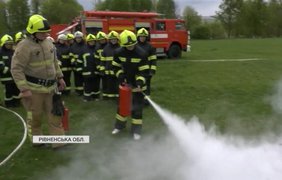 На Рівненщині жінки створили добровільну пожежну бригаду