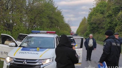 У Вінницькій області невідомі розстріляли поліцейських із авто