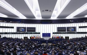 Припинення консульських послуг українським чоловікам: в Єврокомісії відреагували